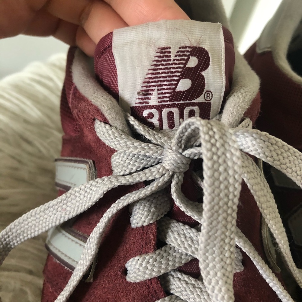 ✨RARE VINTAGE 1999 NEW BALANCE SNEAKERS! - Picture 3 of 11